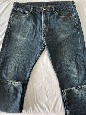 Levi's Men's Faded Dark Blue Straight Jeans